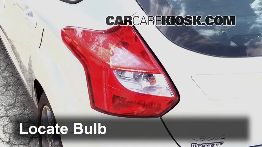 2013 Ford Focus SE 2.0L 4 Cyl. FlexFuel Hatchback Lights Reverse Light (replace bulb)